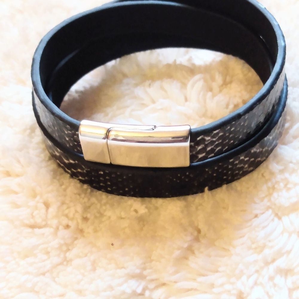 Snake Skin Animal Print Wrap Wrist Band Magnetic Clasp Bracelet